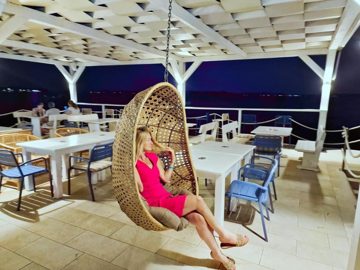 Residence-Apartment-Giuliano-Punta Skala, 佩特坎内 外观 照片